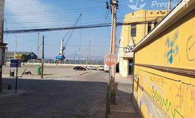 Se Vende Estacionamiento 700m2 esquina aldunate en Coquimbo