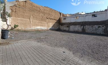 Se Vende Estacionamiento 700m2 esquina aldunate en Coquimbo