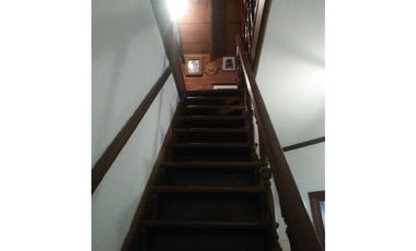 Excelente Chalet Estilo Ingles/ Loma Santa Cecilia/ Muy buen estado de conservación