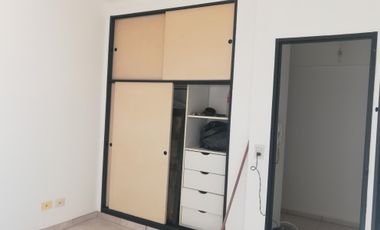 DEPTO 2 AMB. EN PLANTA BAJA CON PATIO 20 MTS CENTRO DE SAN FERNANDO. PTE. PERON