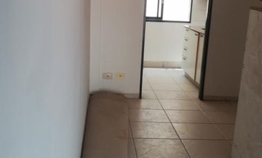 DEPTO 2 AMB. EN PLANTA BAJA CON PATIO 20 MTS CENTRO DE SAN FERNANDO. PTE. PERON