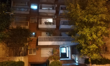 DEPTO 2 AMB. EN PLANTA BAJA CON PATIO 20 MTS CENTRO DE SAN FERNANDO. PTE. PERON
