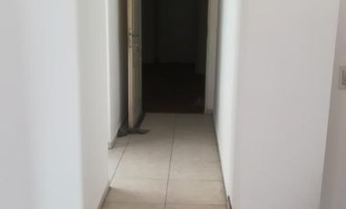 DEPTO 2 AMB. EN PLANTA BAJA CON PATIO 20 MTS CENTRO DE SAN FERNANDO. PTE. PERON