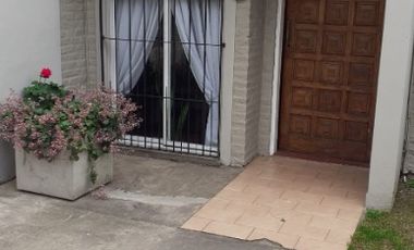 Casa en venta en Quilmes Este