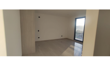 Casa campestre de 850 M2 en 750 mill en La Mesa Cund