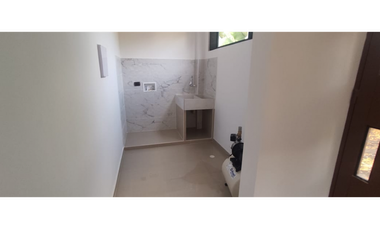 Casa campestre de 850 M2 en 750 mill en La Mesa Cund