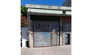 IMPECABLE LOCAL COMERCIAL EN ALQUILER. SOBRE CALLE CERRITO