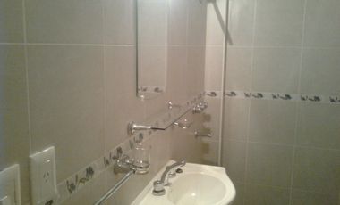 Venta centro de Ballester dpto al frente opcional cochera