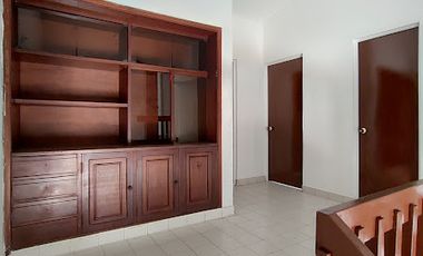 casa en venta en barrio blanco. Cod V29235