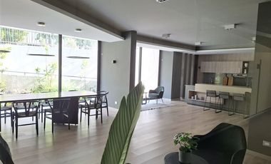 Departamento en venta 4 dorm. Portal la Dehesa Lo Barnechea