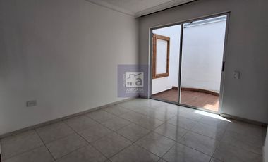 COD. 5566 - SE ARRIENDA CASA - BARRIO: EL TEJAR