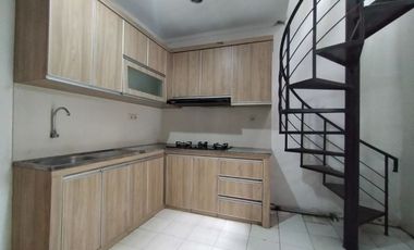 Modern Town House di Cilandak Barat dengan Lokasi Strategis & Furnished HSE-A0579