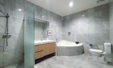 Modern Town House di Cilandak Barat dengan Lokasi Strategis & Furnished HSE-A0579