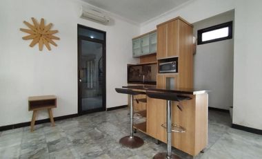 Modern Town House di Cilandak Barat dengan Lokasi Strategis & Furnished HSE-A0579
