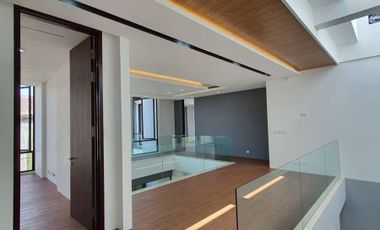 DIJUAL RUMAH MODERN (BRAND NEW) di Jl SEKOLAH DUTA, PONDOK INDAH