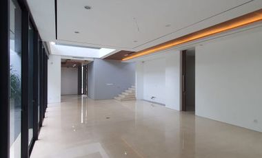 DIJUAL RUMAH MODERN (BRAND NEW) di Jl SEKOLAH DUTA, PONDOK INDAH