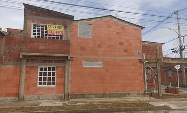 casa en venta en villa gorgona, barrio dalias. Cod V4976