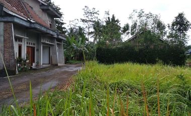 rumah mertoyudan indah 100 meter dari jalan pattimura