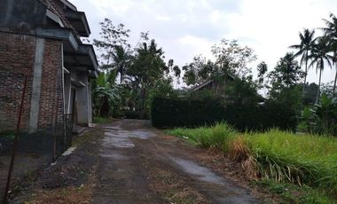 rumah mertoyudan indah 100 meter dari jalan pattimura