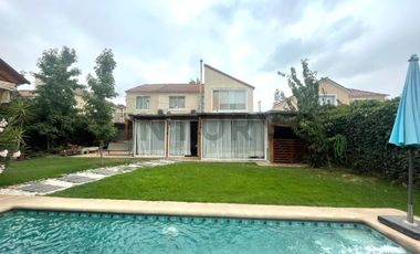 VENDO LINDA PROPIEDAD ESTILO PROVENZAL EN SANTA ELENA CHICUREO NORTE
