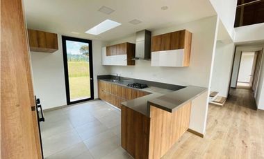 VENDO CASA EN CAJICA