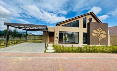 VENDO CASA EN CAJICA