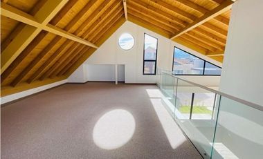 VENDO CASA EN CAJICA