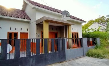 Rumah gagak sipat solo 285jt