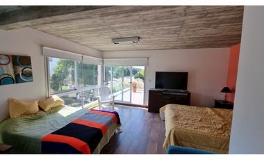 Casa de 5 ambientes con jacuzzi. Los lamos. Rumenco.