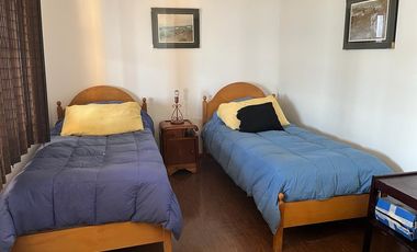 SE VENDE PARCELA CON CASA EN CONDOMINIO