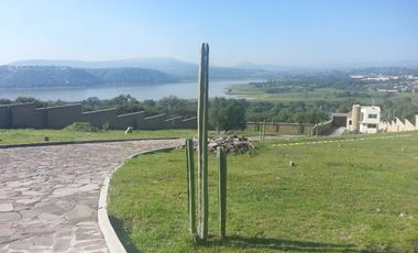 PRECIOSA CASA EN TEPEJI DEL RIO, VISTAS DEL LAGO