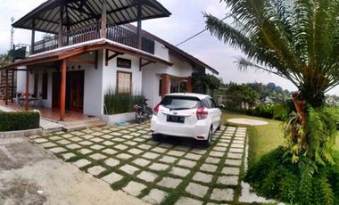 Villa Nyaman Ciwaruga Dekat Geger Kalong dan Setiabudi