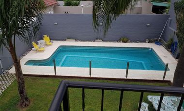 Venta de Casa y Departamento Apta Crédito en S. A. de Padua, calle Bme. Mitre