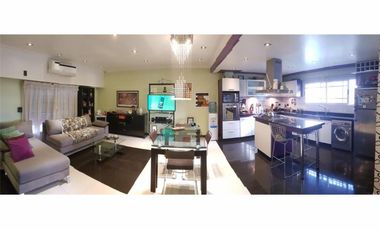 Venta de Casa y Departamento Apta Crédito en S. A. de Padua, calle Bme. Mitre
