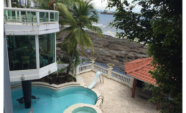 Casa Frente al Mar en Punta Paitilla (ID 12030)