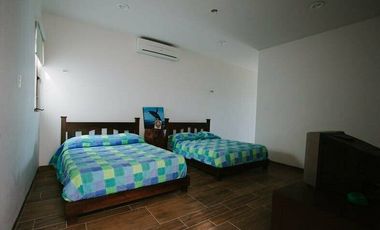 HERMOSA RESIDENCIA LAS TUNAS EN UAYMITÚN