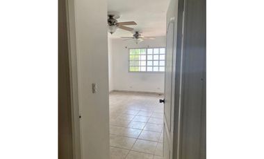 SE VENDE CASA EN CONDADO DEL REY $315,000 AM