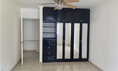 SE VENDE CASA EN CONDADO DEL REY $315,000 AM