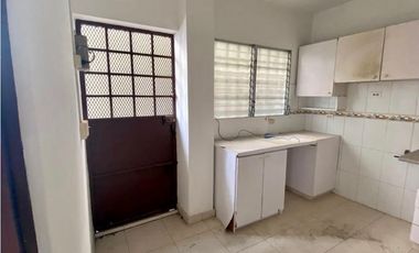 SE VENDE CASA EN CONDADO DEL REY $315,000 AM