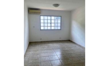SE VENDE CASA EN CONDADO DEL REY $315,000 AM