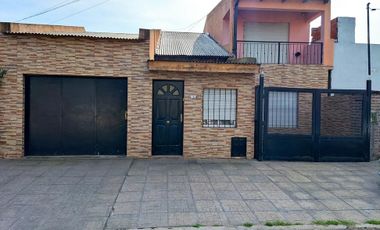 Casa En Venta | B° Sarmiento | Luján