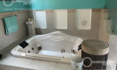 Casa en Venta, Lázaro Cárdenas, Col. Centro