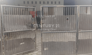 Rumah Dekat Akses Ke Tol Di Jatiwaringin