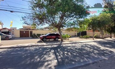 Casa en venta de 7 dorm. en Copiapó