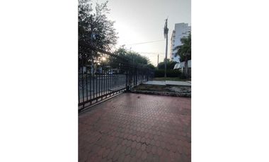 Casa en arriendo para uso comercial o residencial del secto del recreo