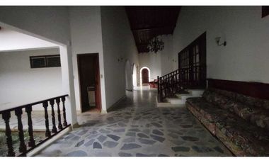 Casa en arriendo para uso comercial o residencial del secto del recreo