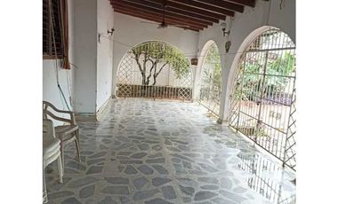 Casa en arriendo para uso comercial o residencial del secto del recreo