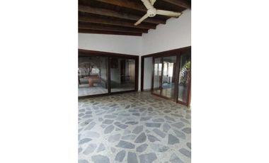 Casa en arriendo para uso comercial o residencial del secto del recreo