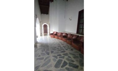 Casa en arriendo para uso comercial o residencial del secto del recreo