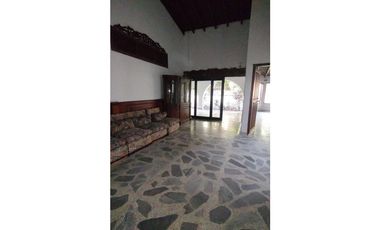 Casa en arriendo para uso comercial o residencial del secto del recreo